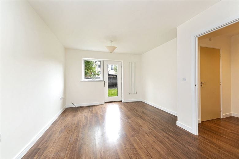3 bedroom house, Craig Road, Richmond TW10 - Available