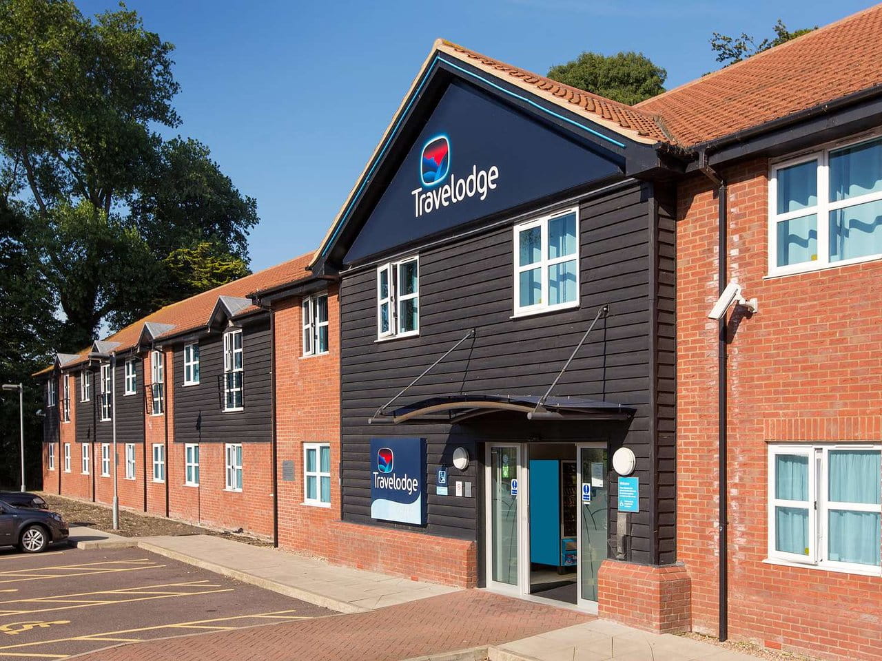 travelodge-lowestoft-commercial-carter-jonas