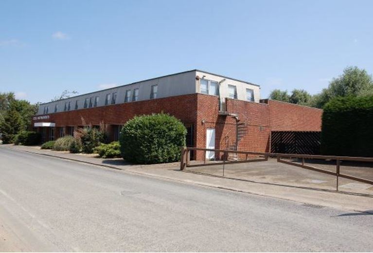 12,975 Sq Ft , Cecil House, Cambridge Road Industrial Estate CB24 - Available