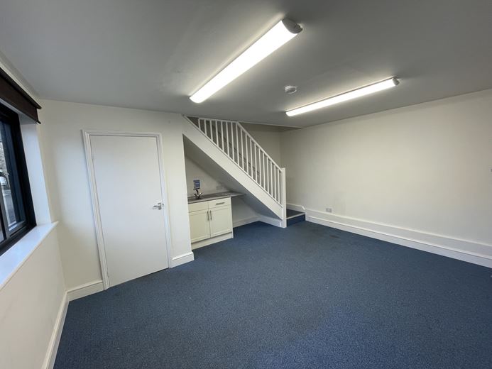 285 to 654 Sq Ft , Units 1 & 8 The Courtyard , Sturton Street  CB1 - Available