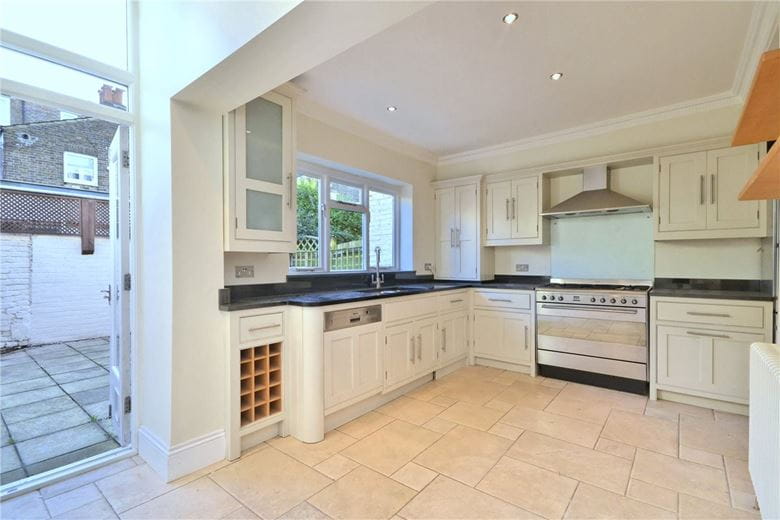4 bedroom house, First Avenue, London SW14