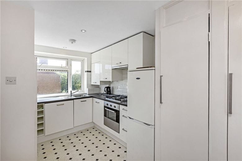 3 bedroom flat, Westfields, Railway Side SW13 - Let Agreed