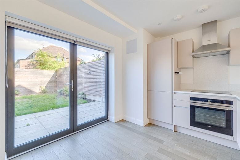 3 bedroom house, Harlow Gardens, Kingston upon Thames KT1 - Available