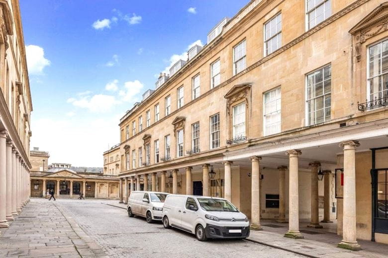 3 bedroom flat, Bath Street, Bath BA1