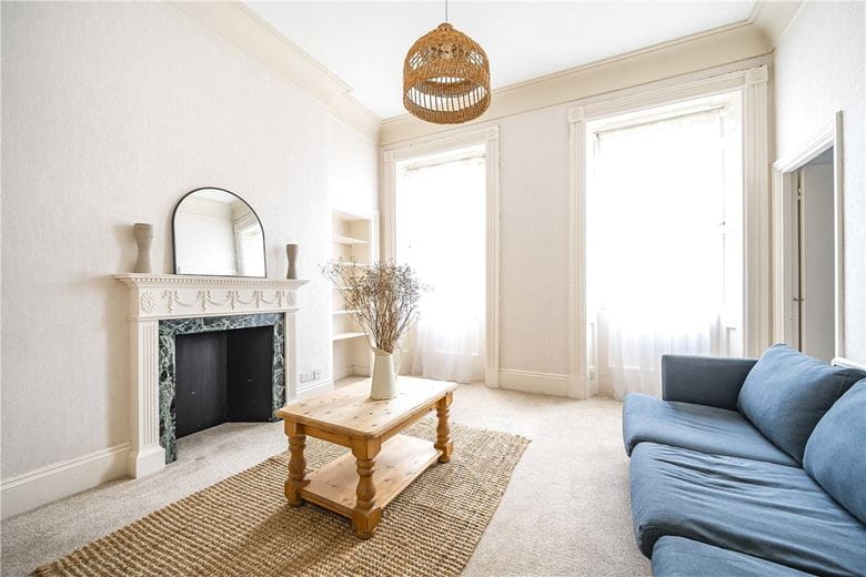 2 bedroom flat, South Parade, Bath BA2 - Let Agreed