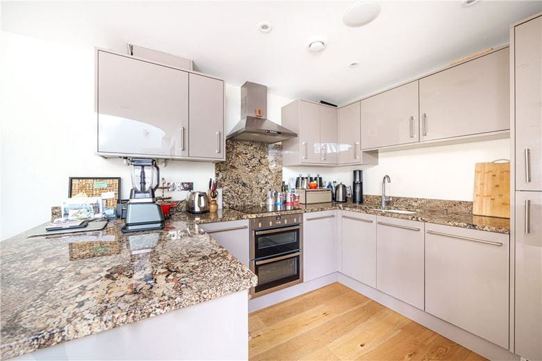 2 bedroom flat, Crescent Lane, Bath BA1