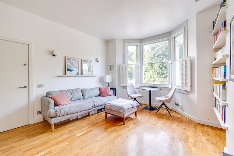2 bedroom flat, Fulham Palace Road, London SW6 - Sold STC
