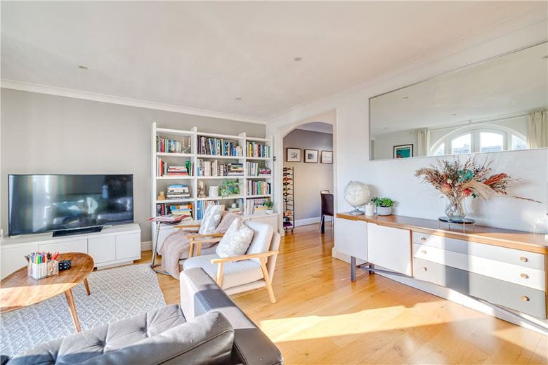 2 bedroom house, Marryat Square, Wyfold Road SW6 - Available