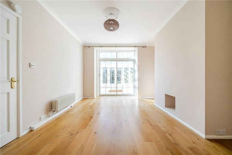 2 bedroom maisonette, New King Street, Bath BA1 - Available