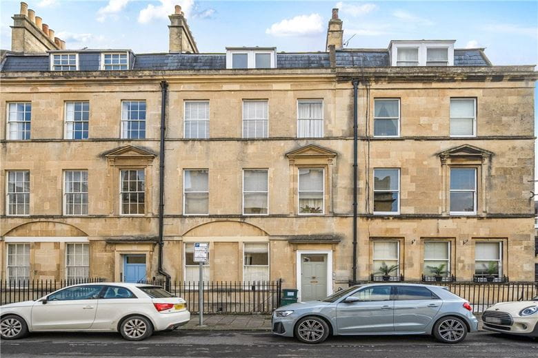 1 bedroom flat, Daniel Street, Bath BA2 - Available