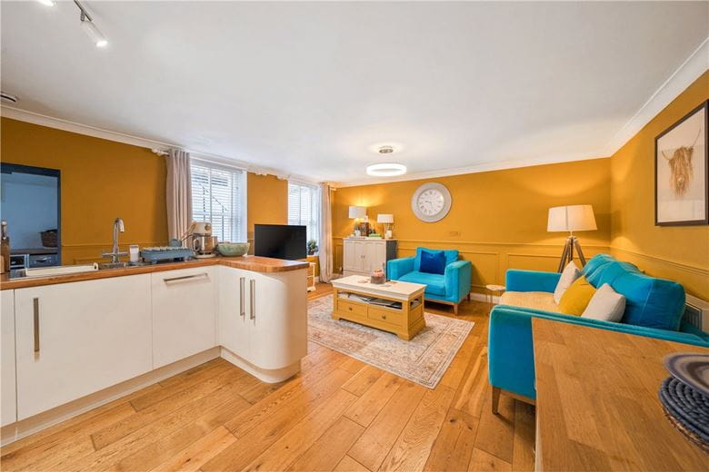 1 bedroom flat, Daniel Street, Bath BA2 - Available