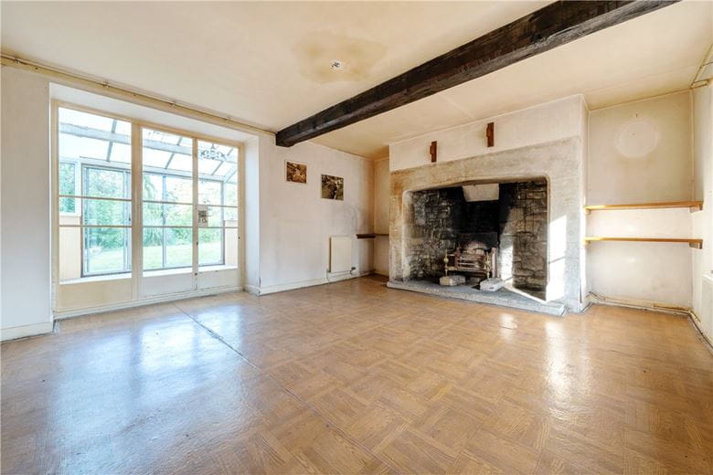 3 bedroom cottage, Box, Corsham SN13 - Available