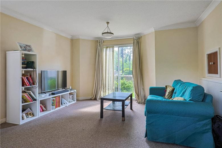 2 bedroom flat, Cherwell Court, Barton Road CB3 - Available