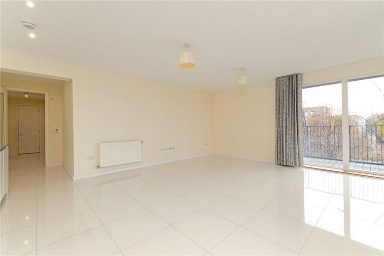 2 bedroom flat, Seekings Close, Trumpington CB2 - Available