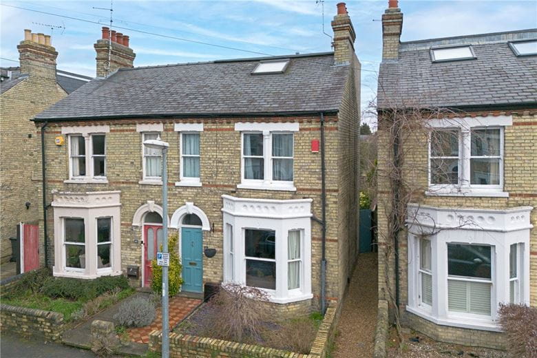 3 bedroom house, Montague Road, Cambridge CB4 - Available