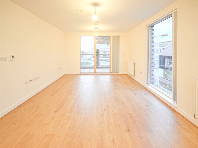 1 bedroom flat, Addenbrookes Road, Trumpington CB2 - Available