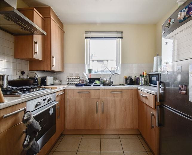 2 bedroom flat, Woodhead Drive, Cambridge CB4