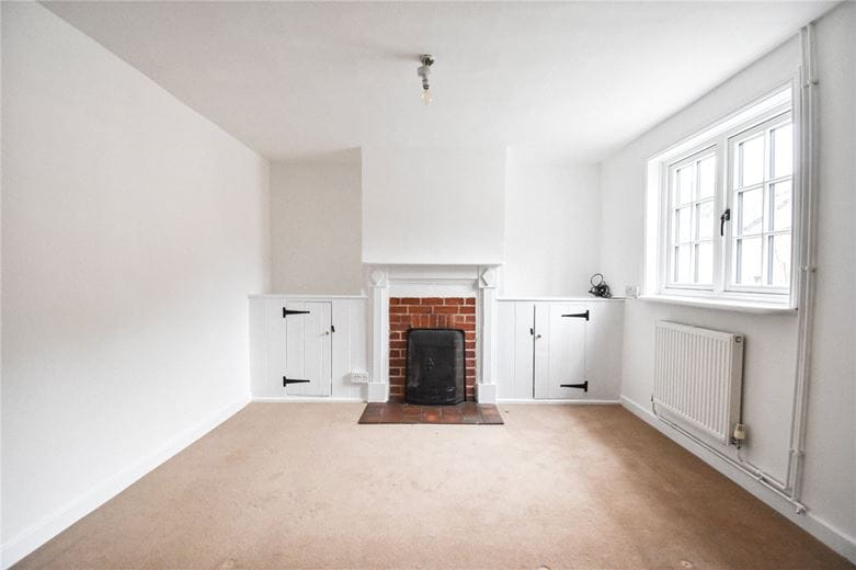 2 bedroom house, Goldings Cottage, The Street CB9 - Available