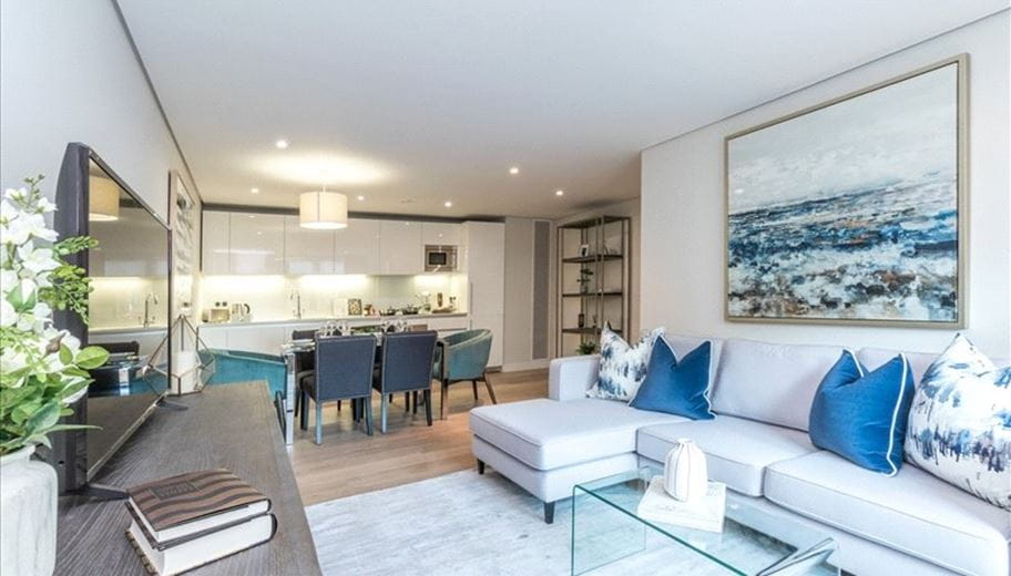 3 bedroom flat, Merchant Square East, London W2 - Available