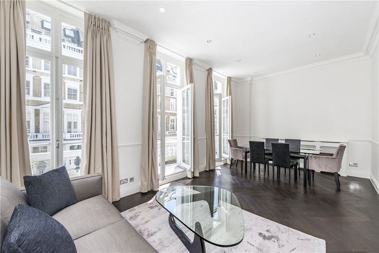 2 bedroom flat, Manson Place, Knightsbridge SW7 - Available