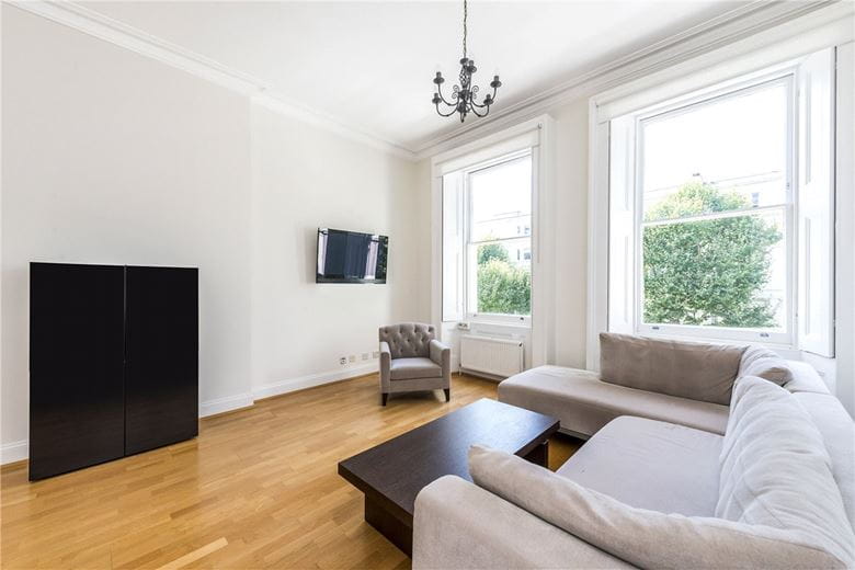 3 bedroom flat, Queens Gate, Kensington SW7 - Available