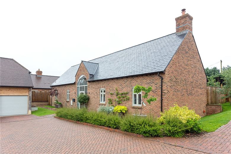 5 bedroom house, Manor Yard, West Overton SN8 - Let Agreed