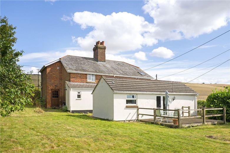 4 bedroom house, Ogbourne St. George, Marlborough SN8 - Available