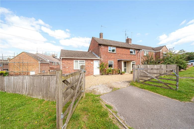 4 bedroom house, Five Stiles Road, Marlborough SN8 - Available