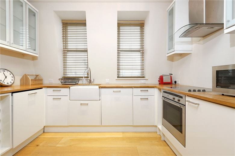 2 bedroom flat, New Cavendish Street, London W1G - Available