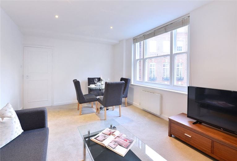 1 bedroom flat, Hill Street, Mayfair W1J - Available