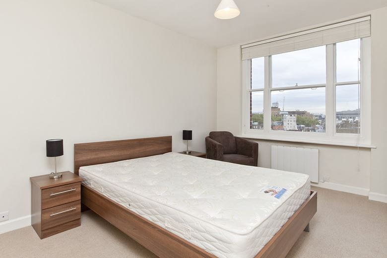 1 bedroom flat, Hill Street, Mayfair W1J - Available