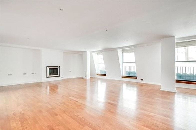 2 bedroom flat, Piccadilly, Mayfair W1J - Available