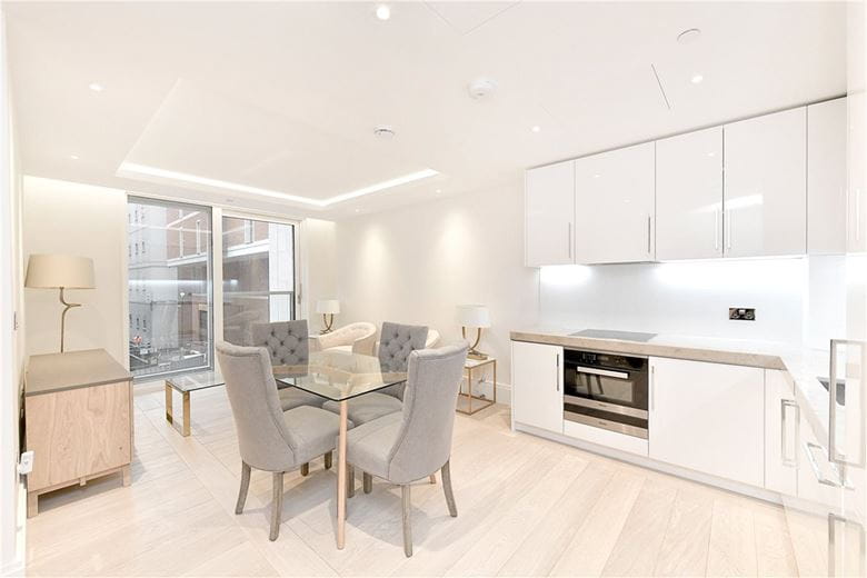 1 bedroom flat, Strand, Covent Garden WC2R - Available