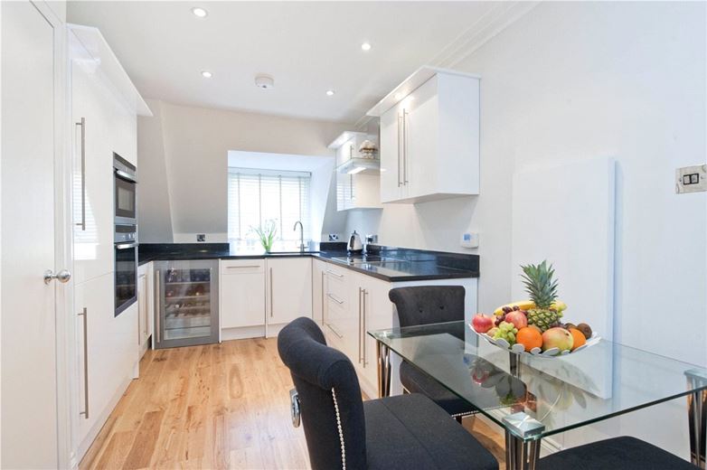 1 bedroom flat, Grosvenor Hill, Mayfair W1K - Available