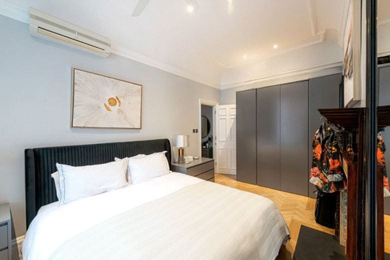 1 bedroom flat, Hay Hill, Mayfair W1J - Available