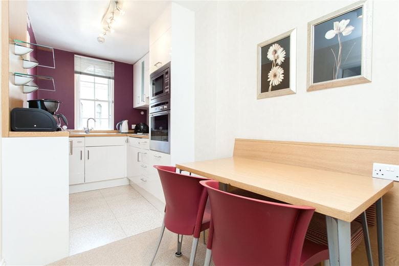 2 bedroom flat, St Christopher's Place, Marylebone W1U - Available