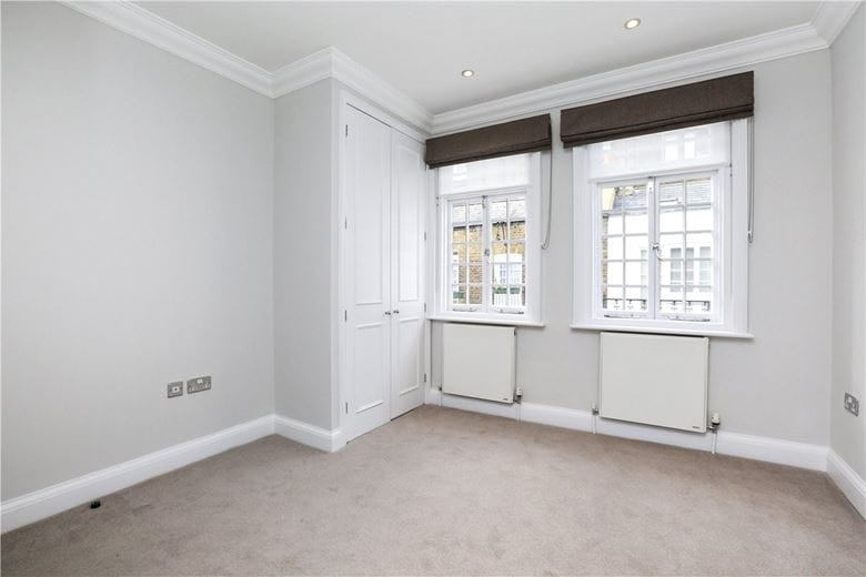 2 bedroom house, Gloucester Place Mews, Marylebone W1U - Available