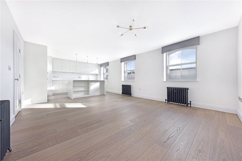 2 bedroom flat, Upper Berkeley Street, Marylebone W1H - Available