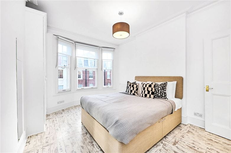 2 bedroom flat, Marylebone High Street, Marylebone W1U - Let Agreed