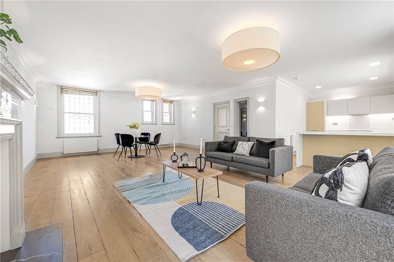 2 bedroom flat, Devonshire Street, London W1W - Available