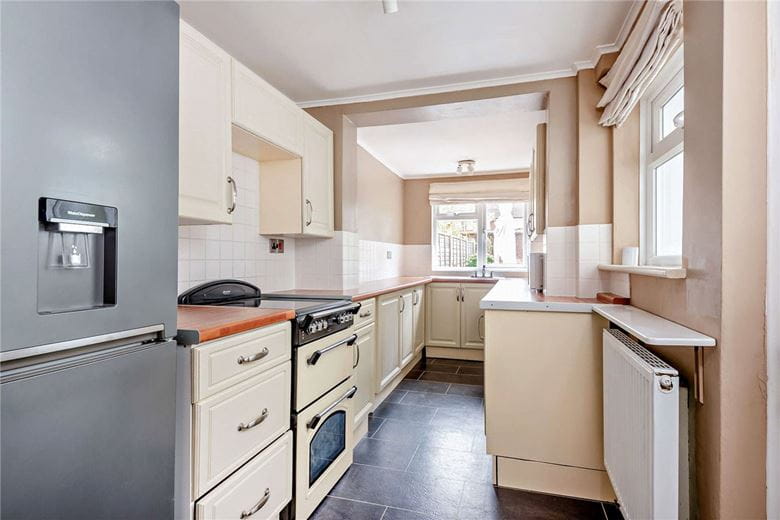 2 bedroom house, Newbury, Berkshire RG14 - Available