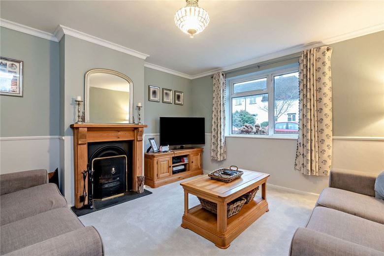 3 bedroom house, Cherry Close, Newbury RG14 - Available