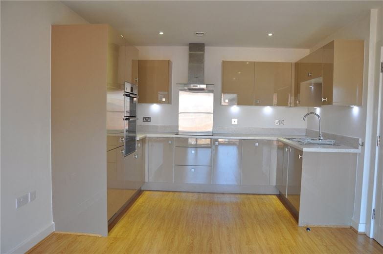 2 bedroom flat, West Street, Newbury RG14