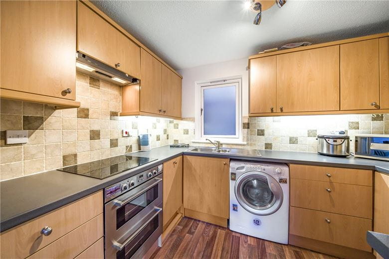 2 bedroom flat, The Chilterns, Gloucester Green OX1 - Available