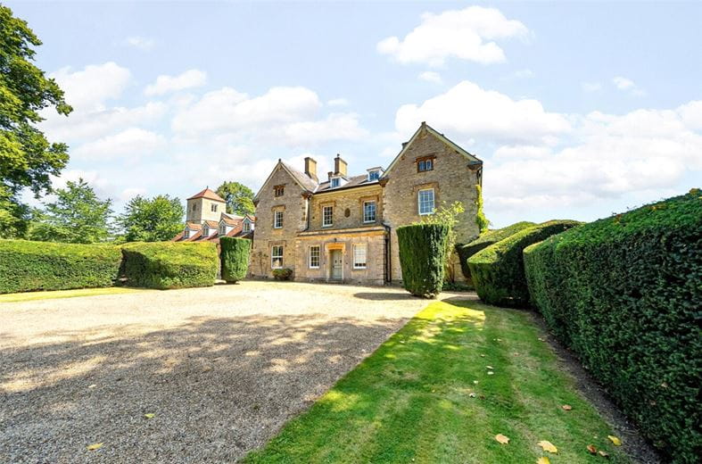 7 bedroom house, Chetwode, Buckingham MK18 - Available