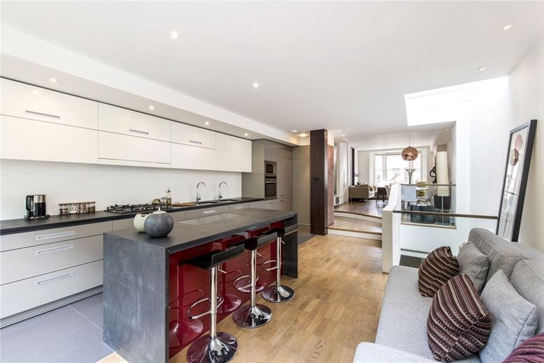 6 bedroom house, Atalanta Street, London SW6 - Available