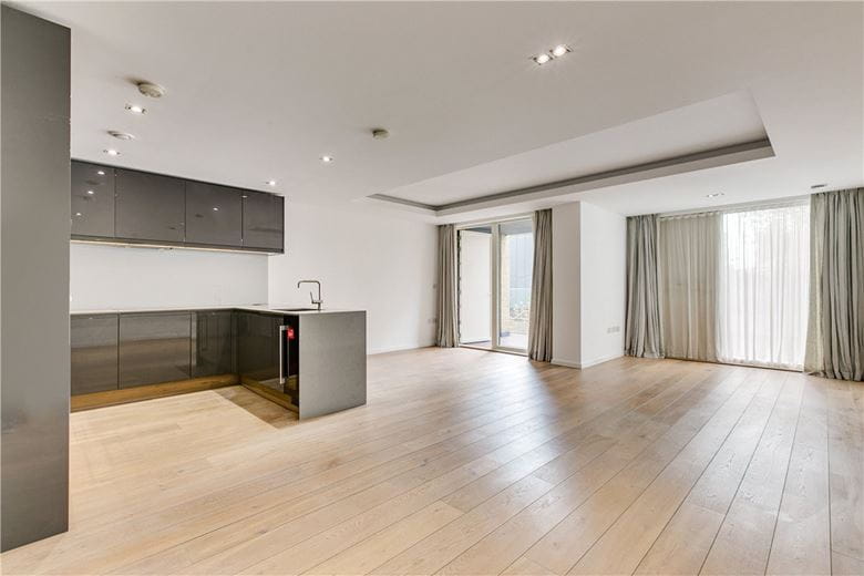 2 bedroom flat, Landau Apartments, 72 Farm Lane SW6 - Let Agreed