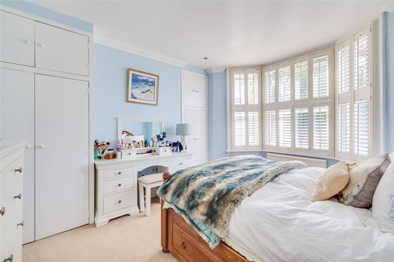 2 bedroom flat, Kingwood Road, London SW6 - Available