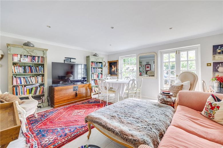 4 bedroom house, Beaufort Close, Putney SW15 - Available