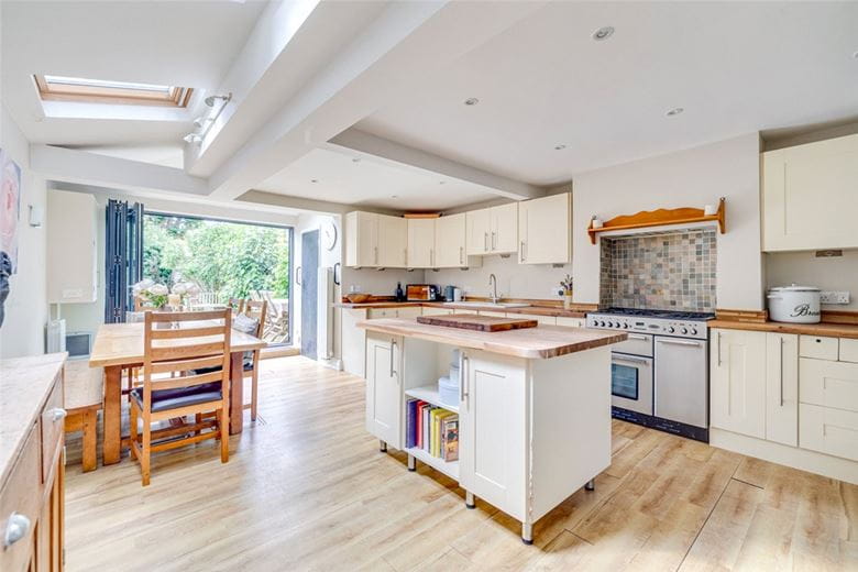 5 bedroom house, Standen Road, London SW18 - Sold STC